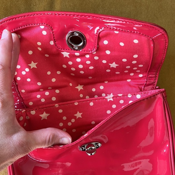 Bright Patent Leather Clutch - Picture 4 of 6